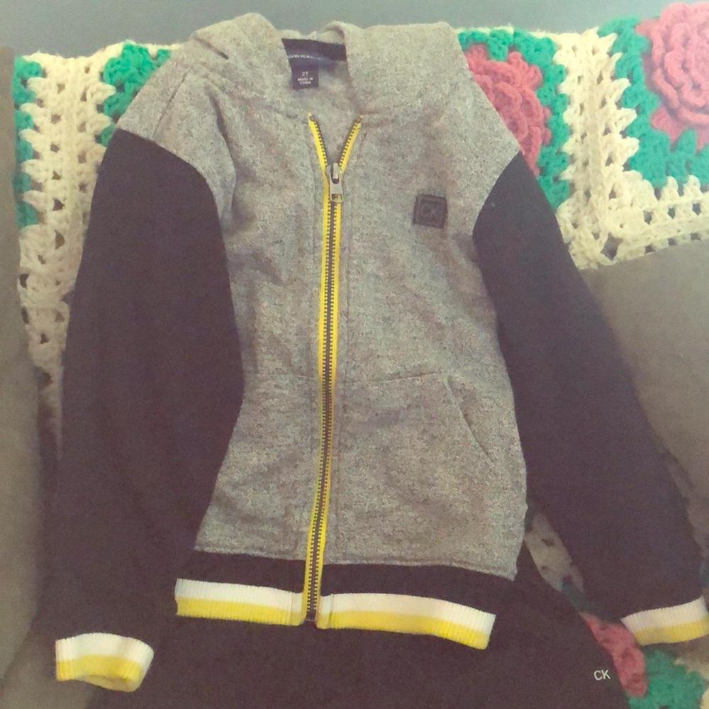 Calvin Klein Sweat Suit - Boys size 2T